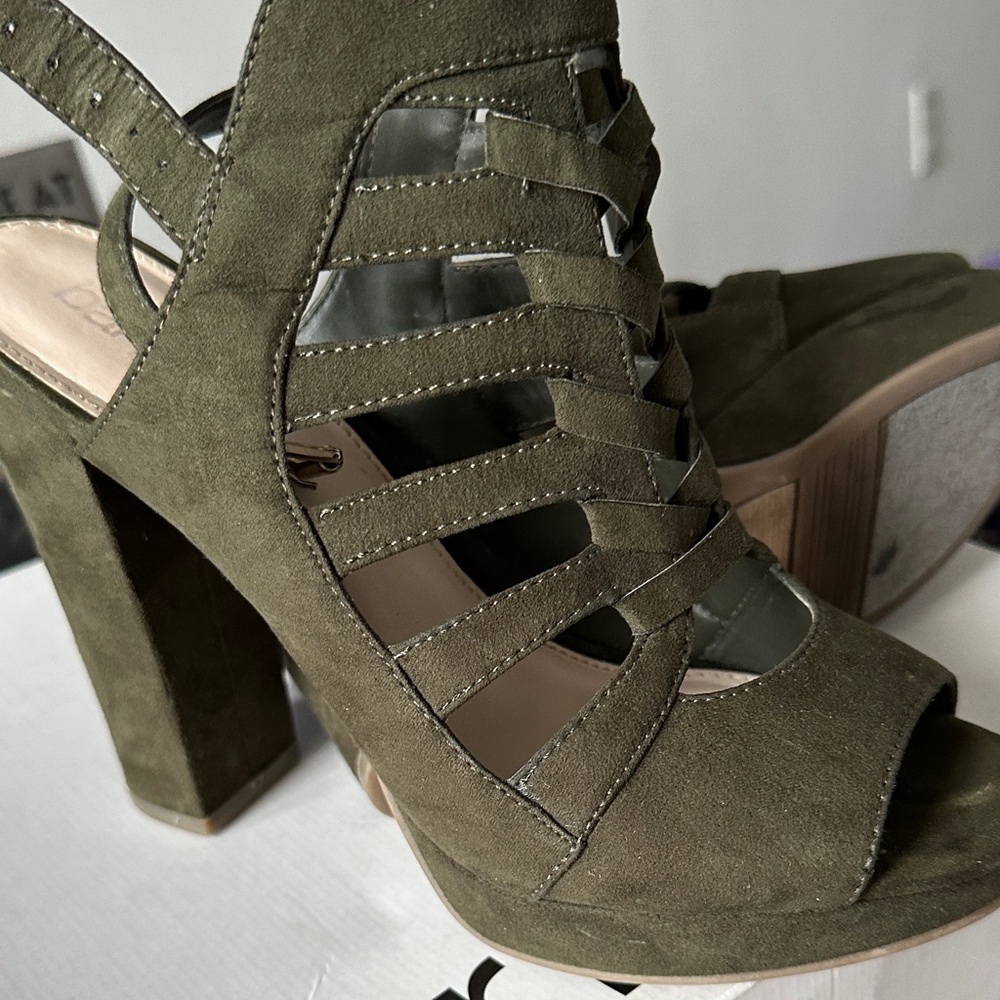 Bar III Olive Strappy Heeled Sandals